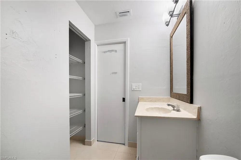 9144 Morris Road Fort Myers, FL 33967
