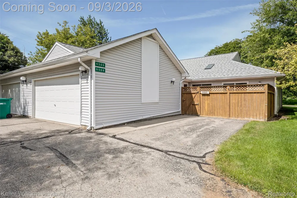 9500 Marina Court White Lake Charter Township, MI 48386
