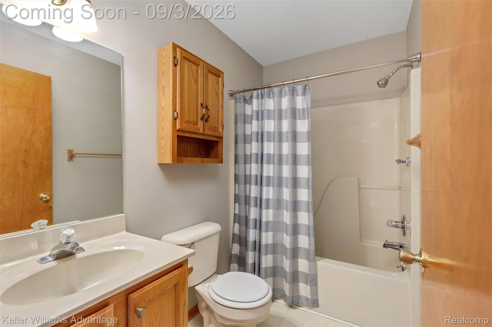 9500 Marina Court White Lake Charter Township, MI 48386