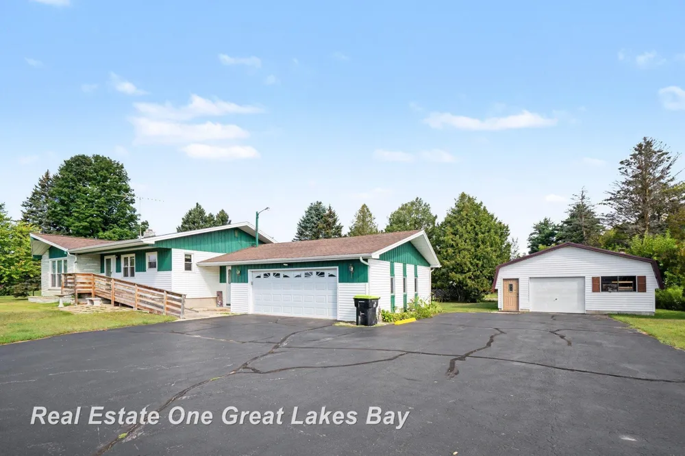 3822 Worth Road Standish Township, MI 48650