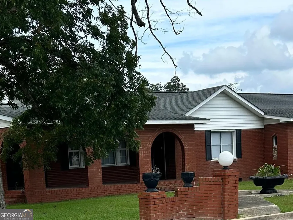 202 E 15th ST Alma, GA 31510