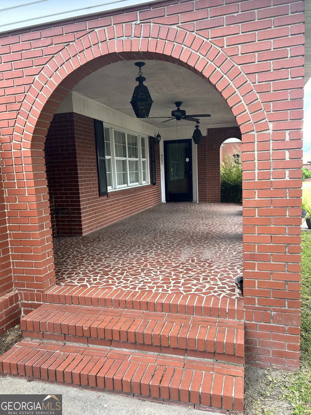 202 E 15th ST Alma, GA 31510