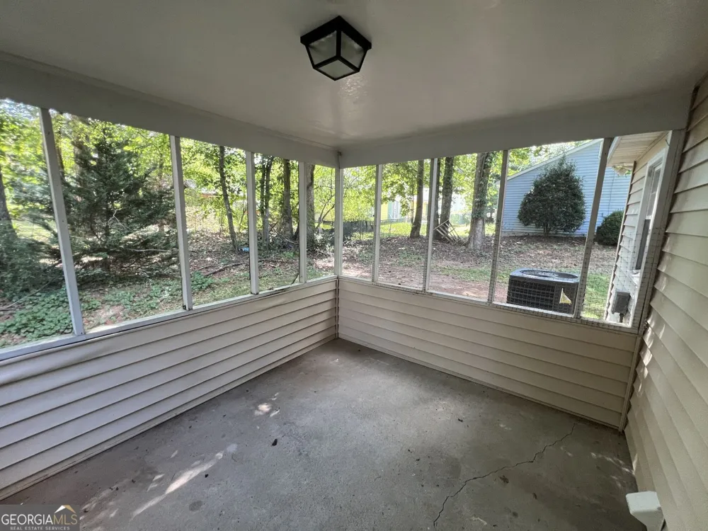 2735 Fairlane DR Cumming, GA 30041