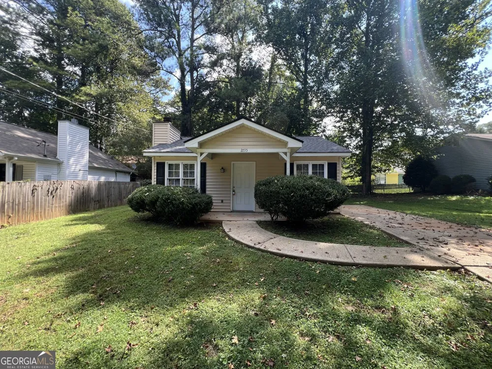 2735 Fairlane DR Cumming, GA 30041