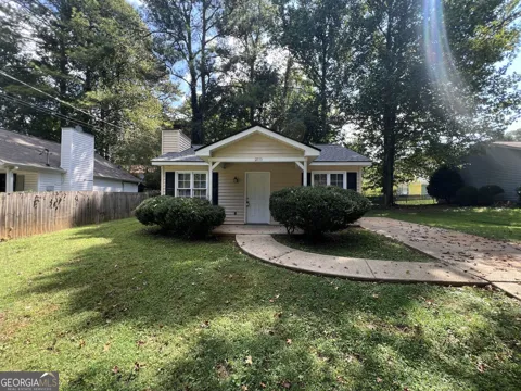 2735 Fairlane DR