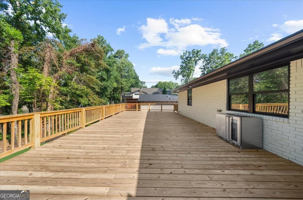 5839 Lakeshore DR Buford, GA 30518