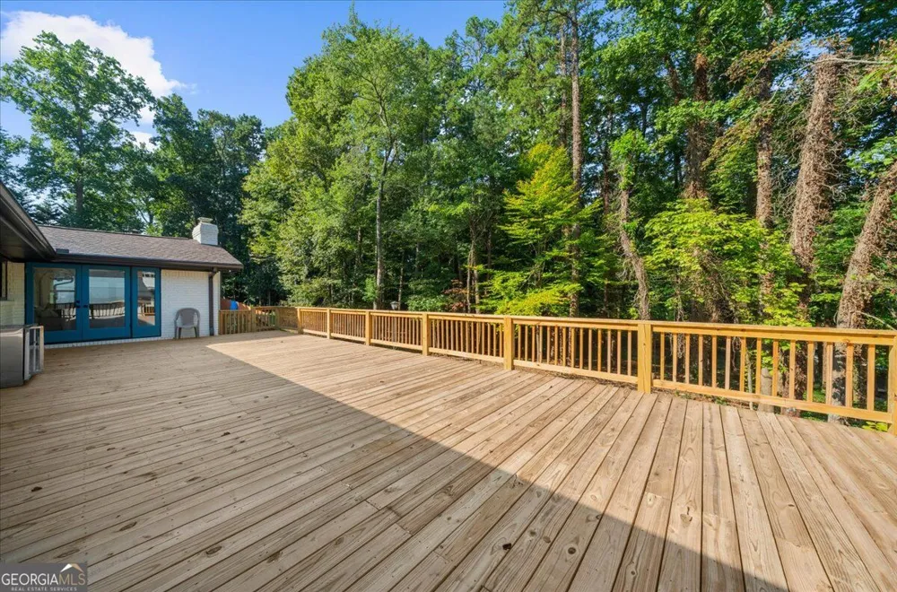 5839 Lakeshore DR Buford, GA 30518