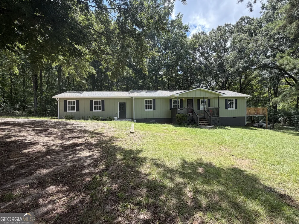2172 Garner RD Gay, GA 30218