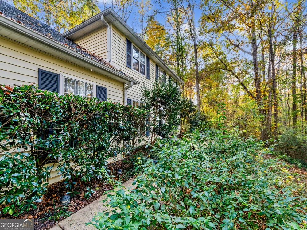 479 Bradshaw LN Canton, GA 30115