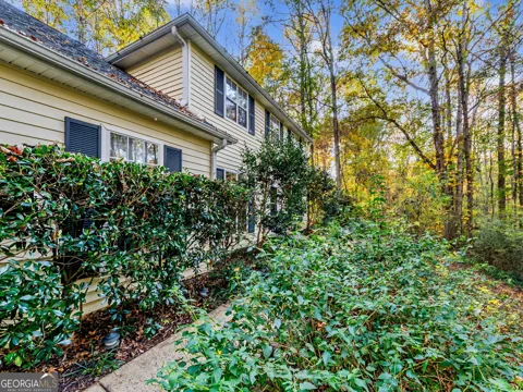479 Bradshaw LN