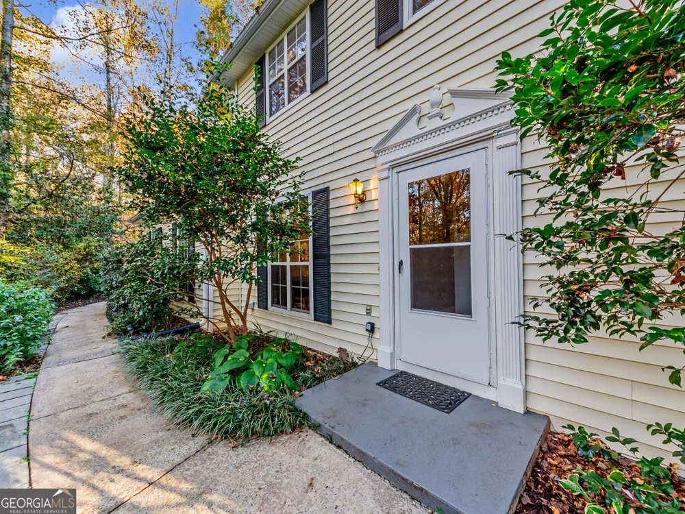 479 Bradshaw LN Canton, GA 30115