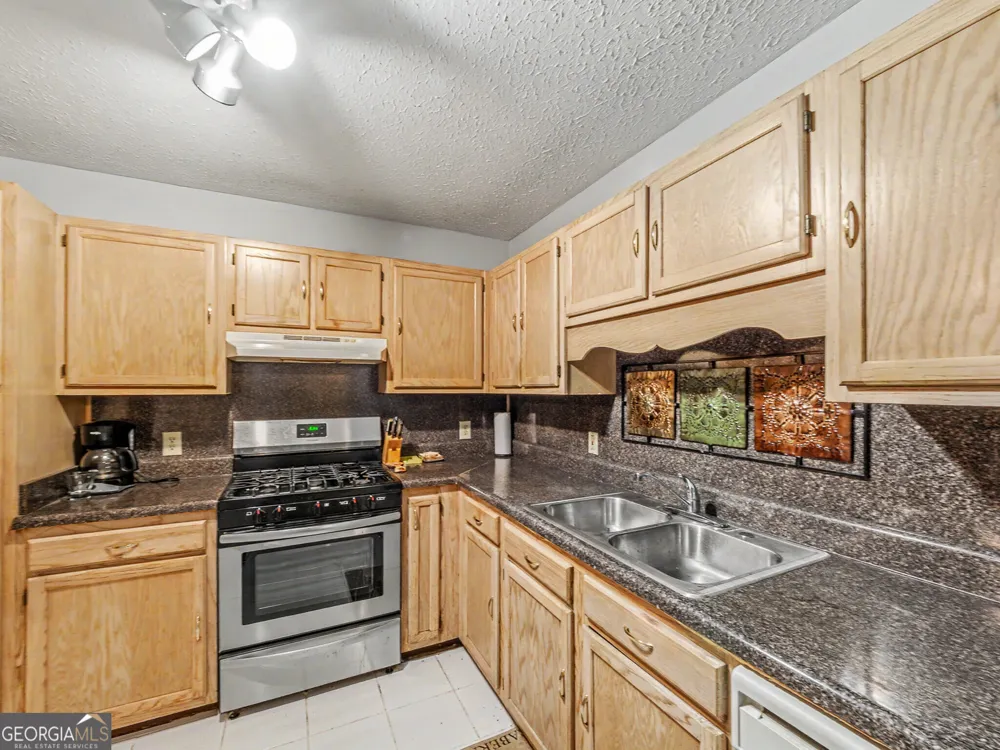 479 Bradshaw LN Canton, GA 30115