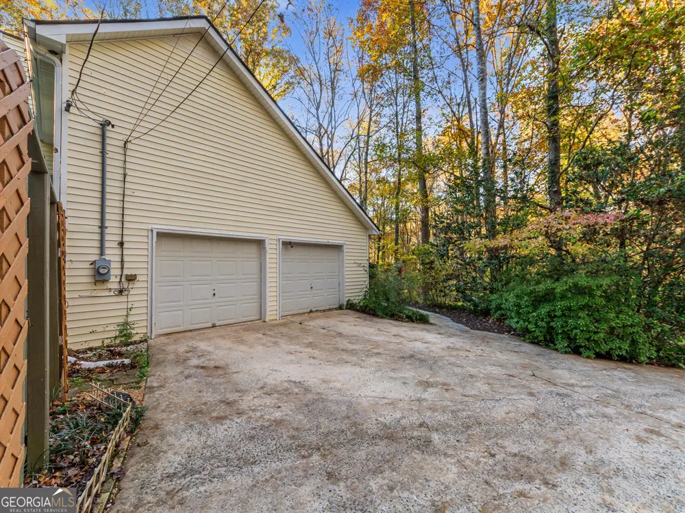 479 Bradshaw LN Canton, GA 30115