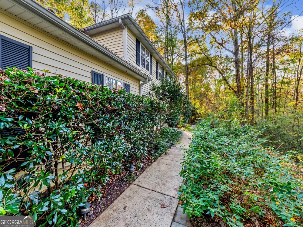 479 Bradshaw LN Canton, GA 30115