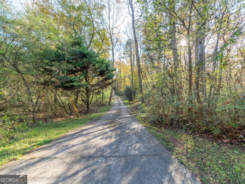 479 Bradshaw LN Canton, GA 30115