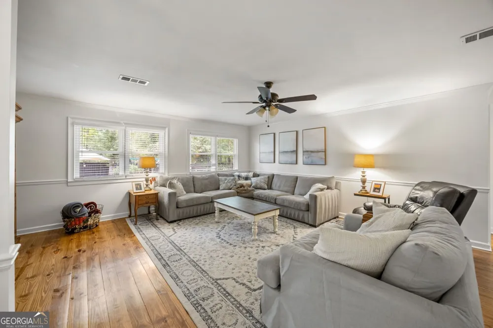 285 Air Acres WAY Woodstock, GA 30188