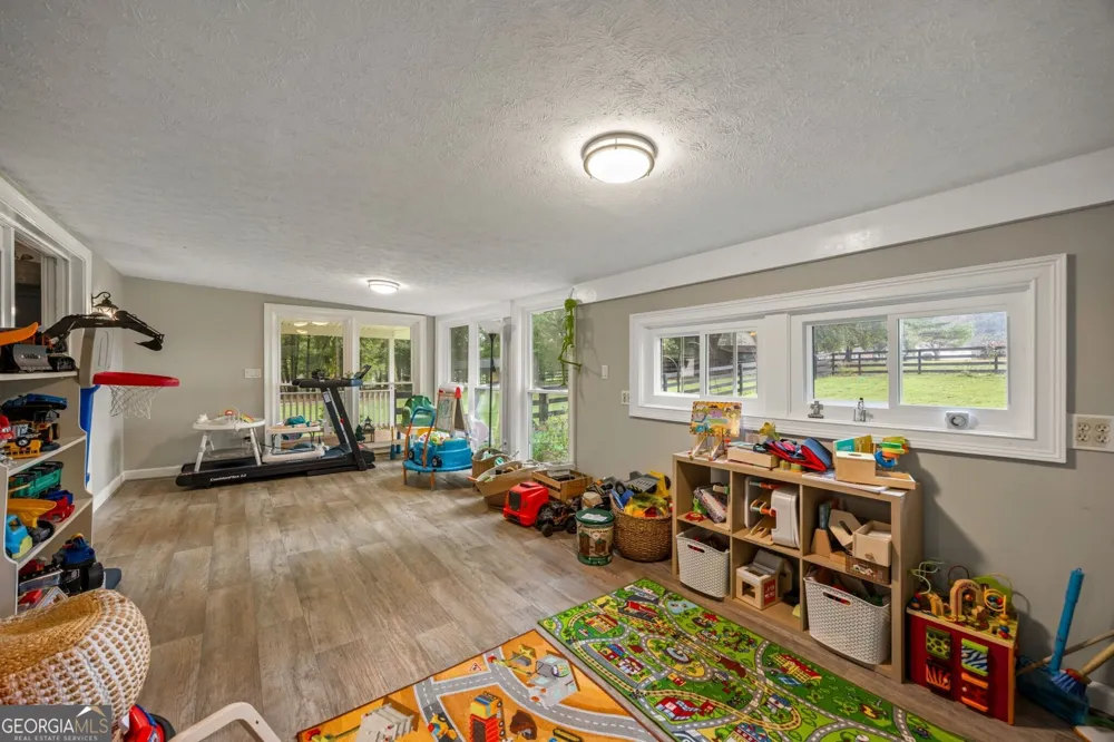285 Air Acres WAY Woodstock, GA 30188