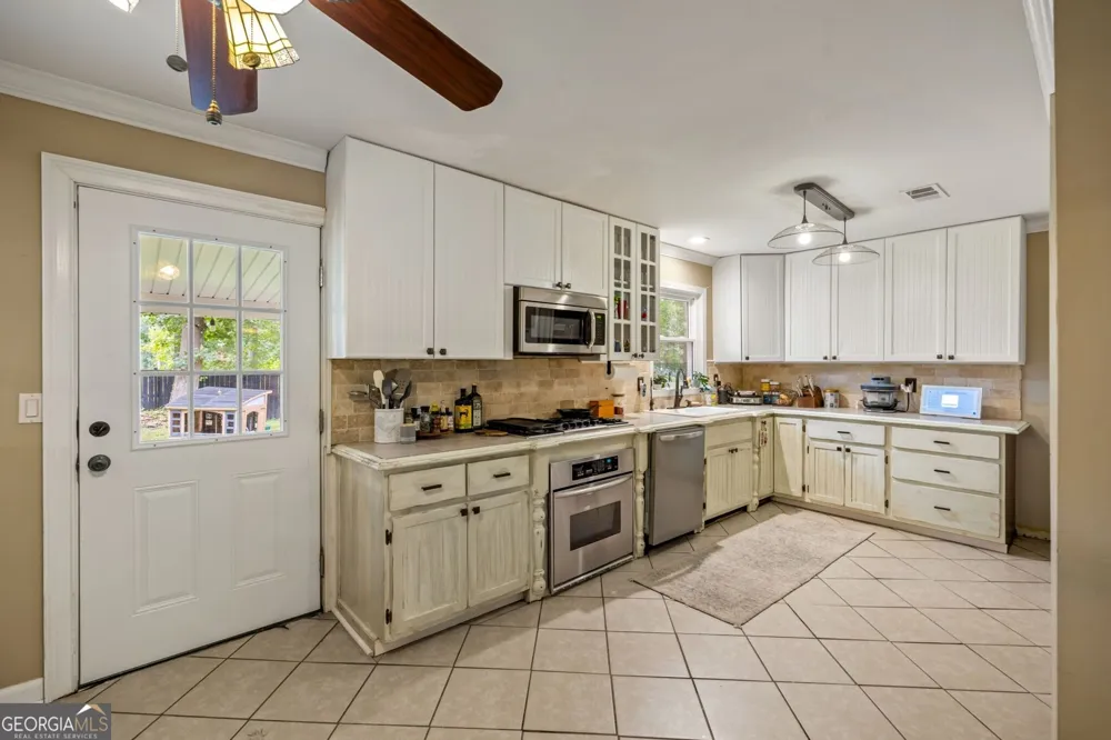 285 Air Acres WAY Woodstock, GA 30188