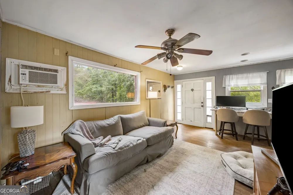 285 Air Acres WAY Woodstock, GA 30188