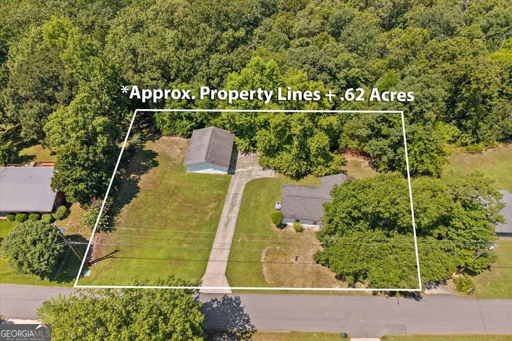 1846 Boyd DR Rocky Face, GA 30740