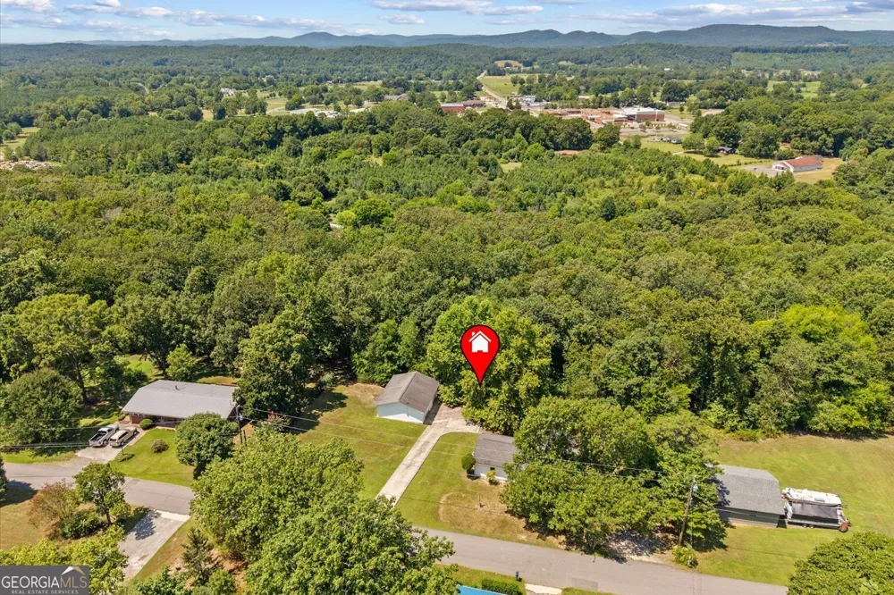 1846 Boyd DR Rocky Face, GA 30740