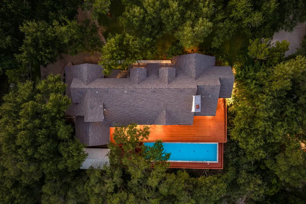 705 Windsong Trail West Lake Hills, TX 78746