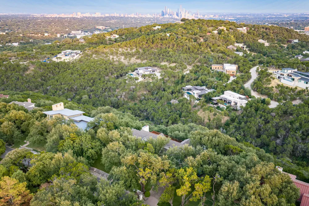 705 Windsong Trail West Lake Hills, TX 78746