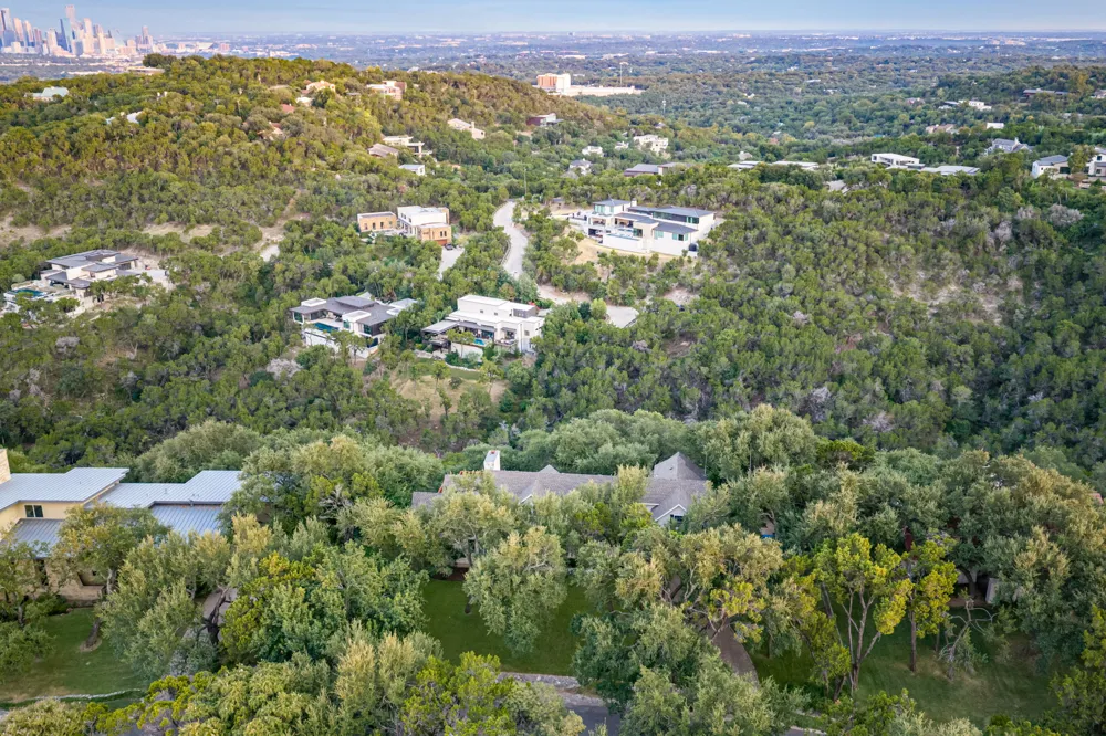 705 Windsong Trail West Lake Hills, TX 78746