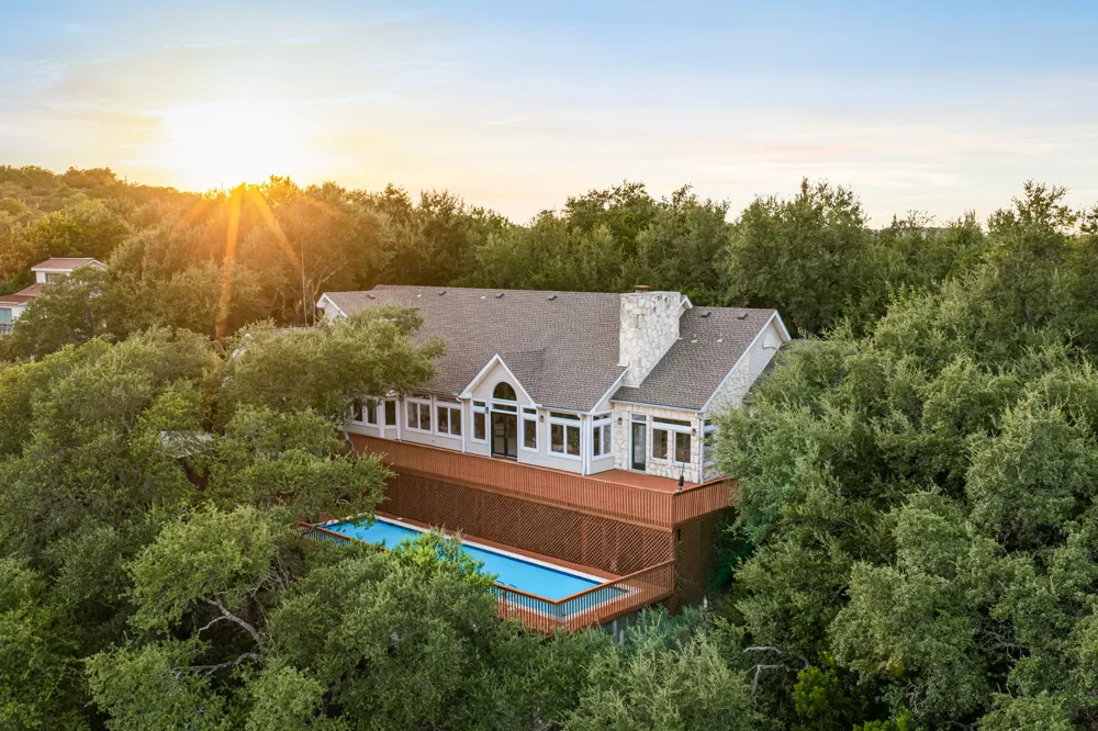 705 Windsong Trail West Lake Hills, TX 78746