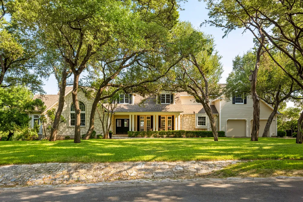 705 Windsong Trail West Lake Hills, TX 78746
