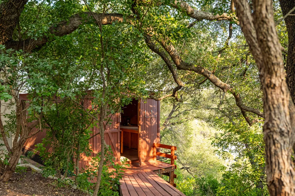 705 Windsong Trail West Lake Hills, TX 78746