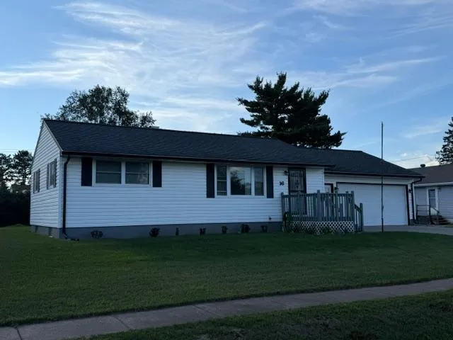 16 Beech Court Babbitt, MN 55706