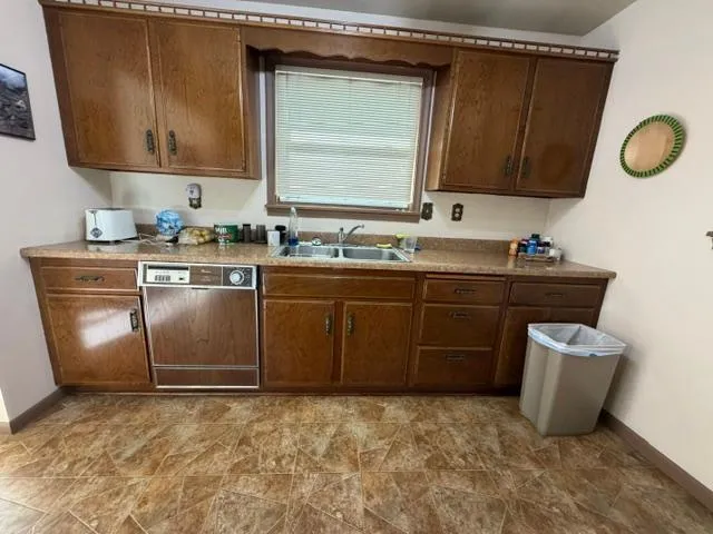 16 Beech Court Babbitt, MN 55706
