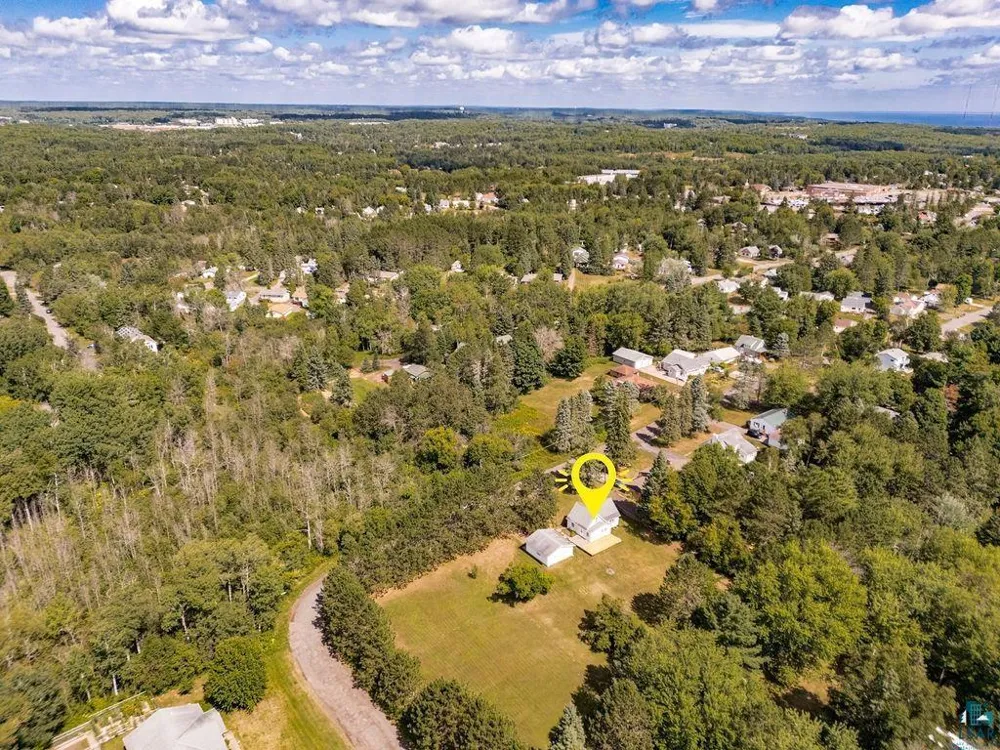 2840 Hagberg Street Duluth, MN 55811