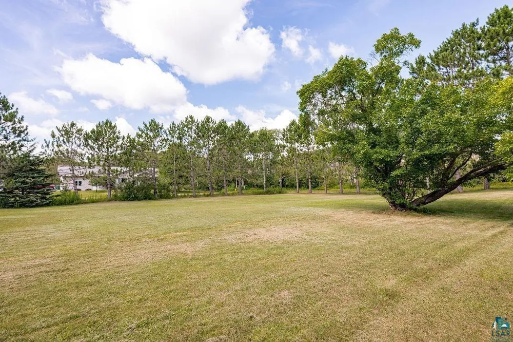 2840 Hagberg Street Duluth, MN 55811