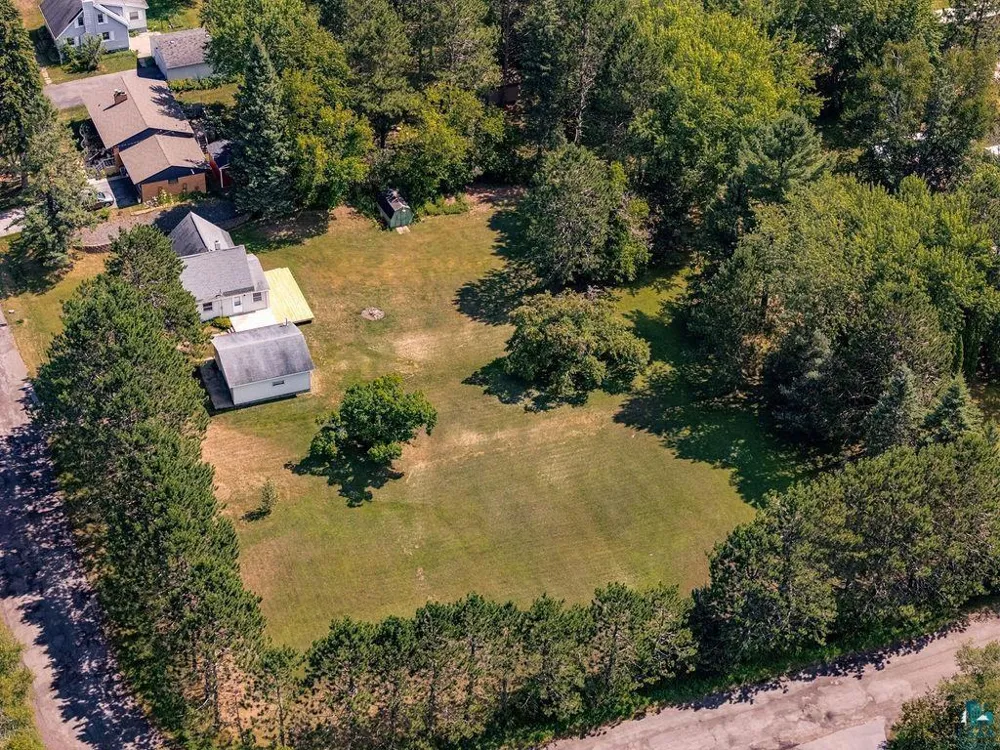 2840 Hagberg Street Duluth, MN 55811