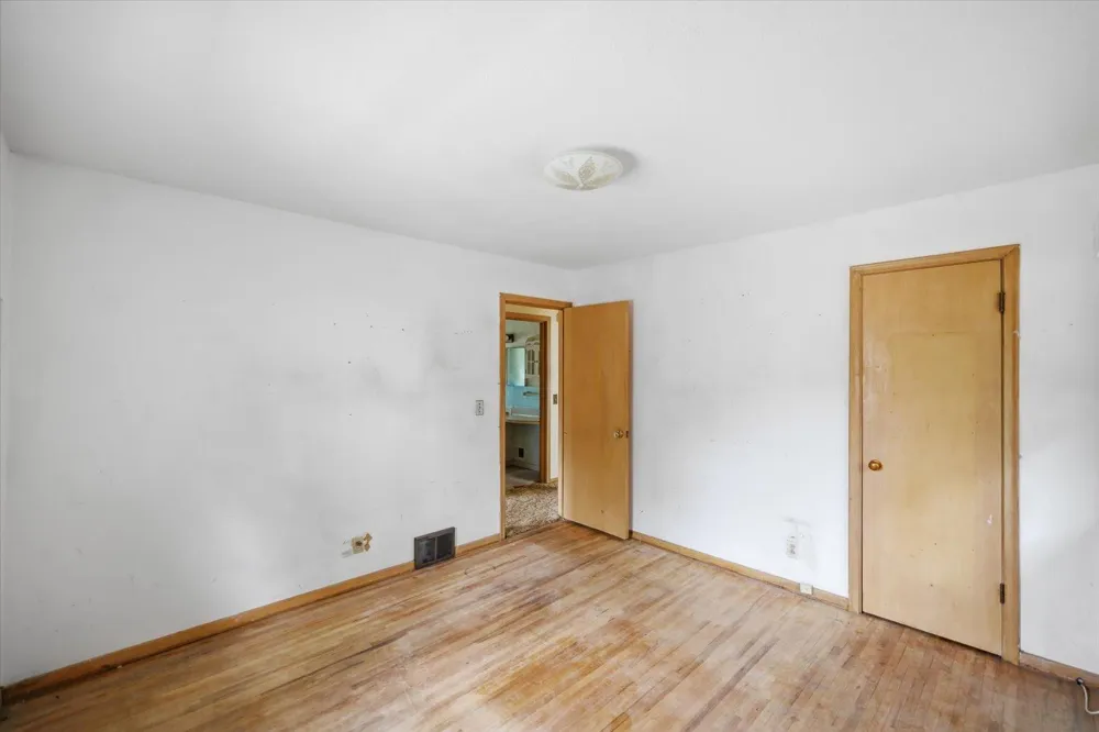 8680 Granada Avenue S Cottage Grove, MN 55016