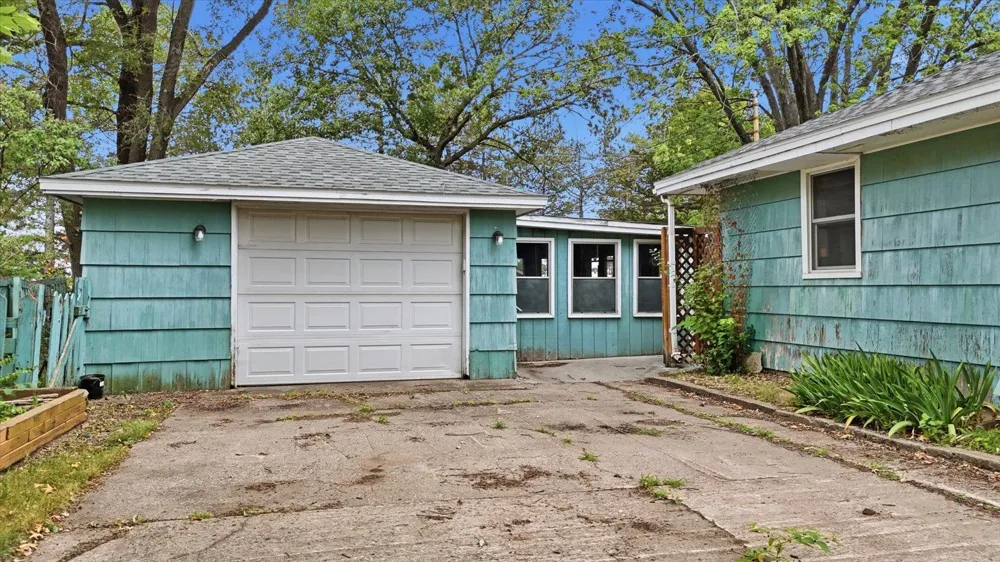 8680 Granada Avenue S Cottage Grove, MN 55016