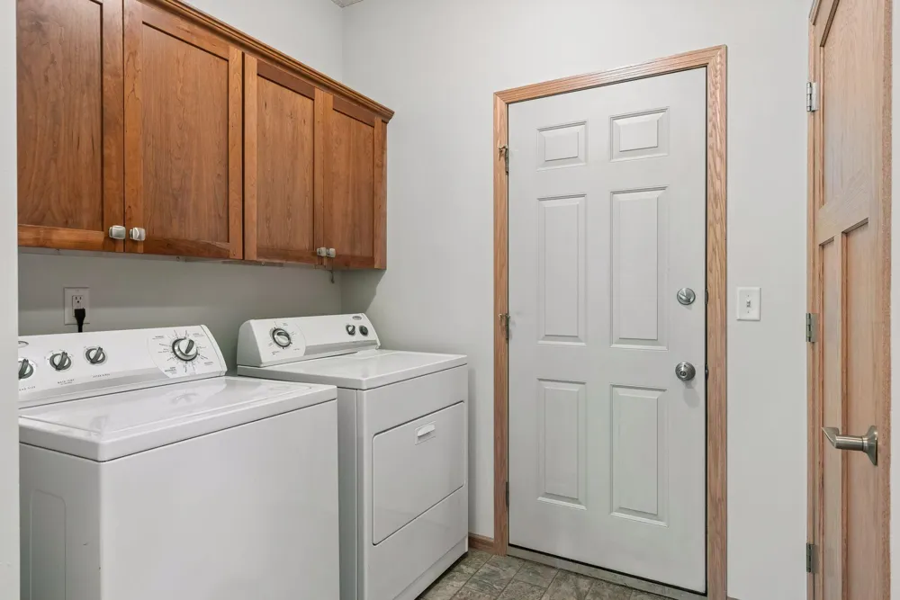 11409 Balsam Way Woodbury, MN 55129