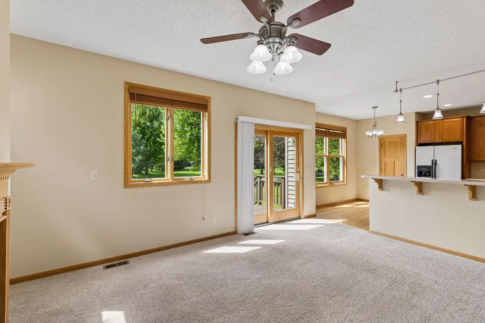 11409 Balsam Way Woodbury, MN 55129