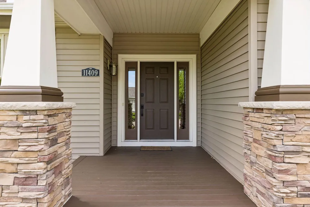 11409 Balsam Way Woodbury, MN 55129