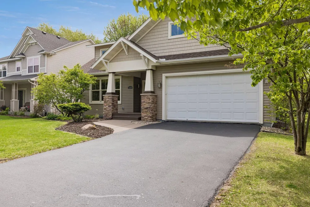 11409 Balsam Way Woodbury, MN 55129