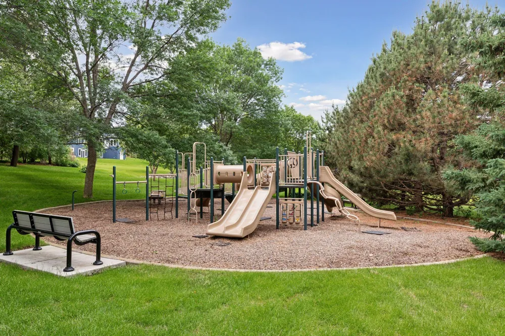 11409 Balsam Way Woodbury, MN 55129