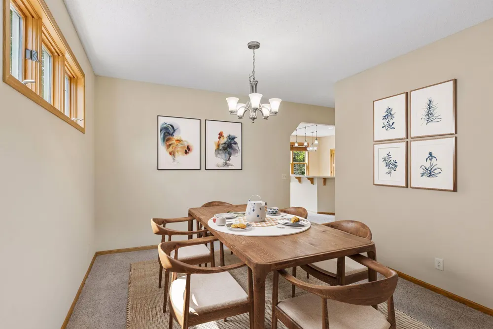 11409 Balsam Way Woodbury, MN 55129