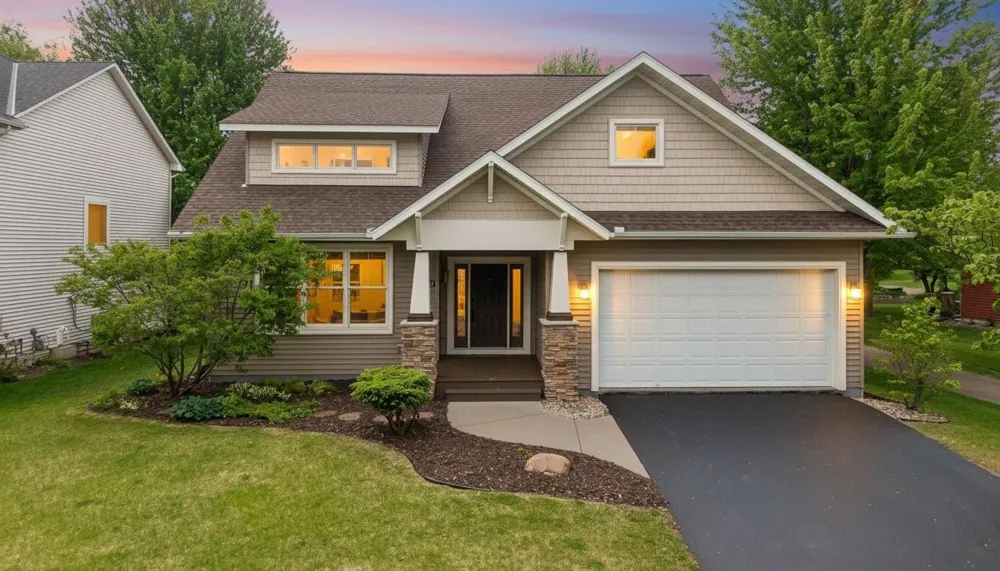 11409 Balsam Way Woodbury, MN 55129