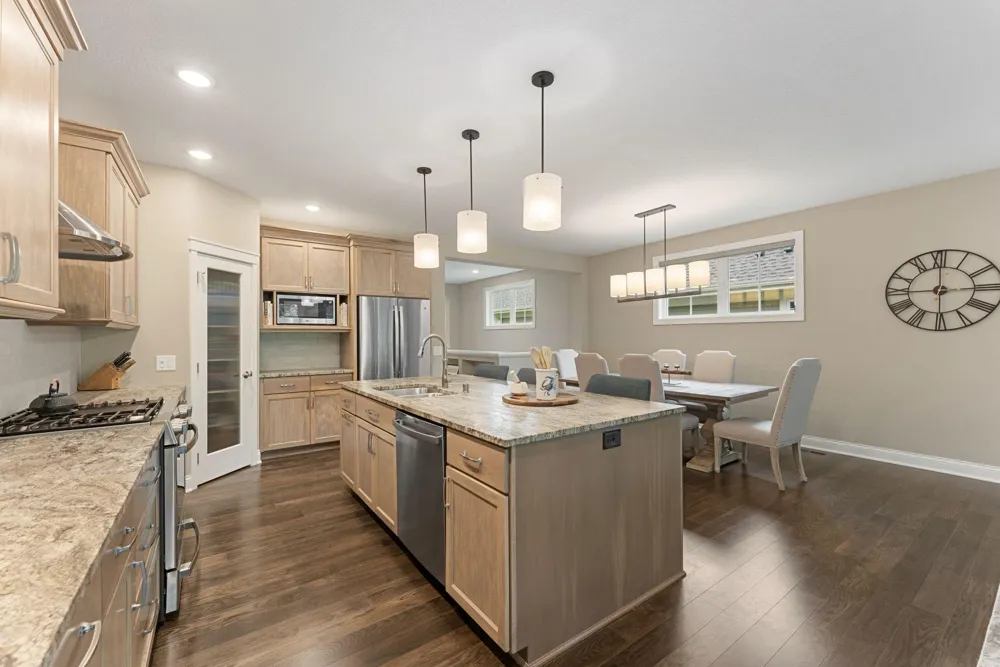 10230 57th Avenue Plymouth, MN 55442
