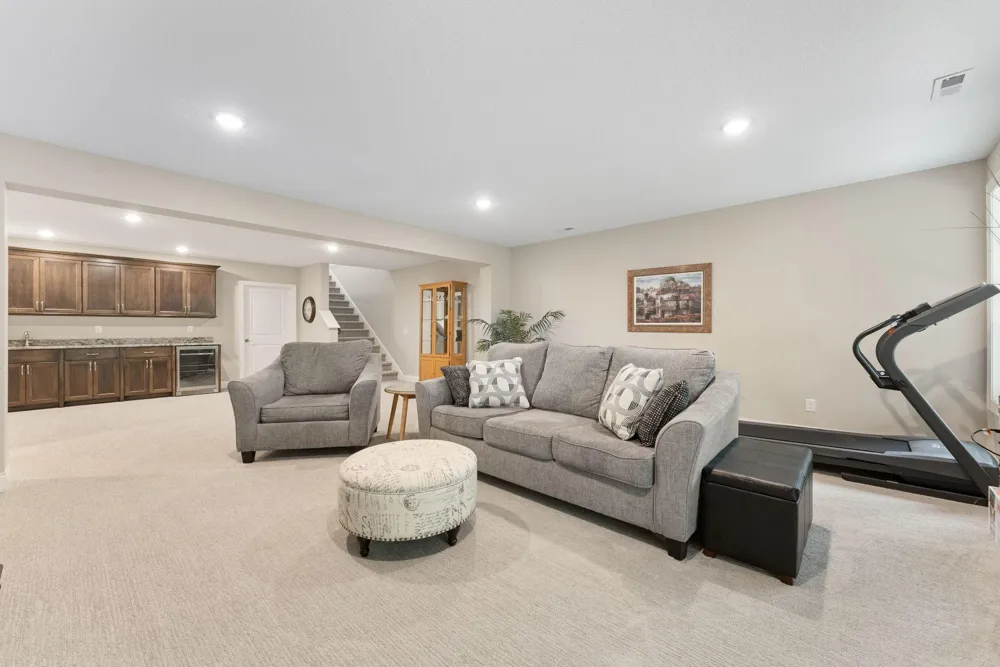 10230 57th Avenue Plymouth, MN 55442