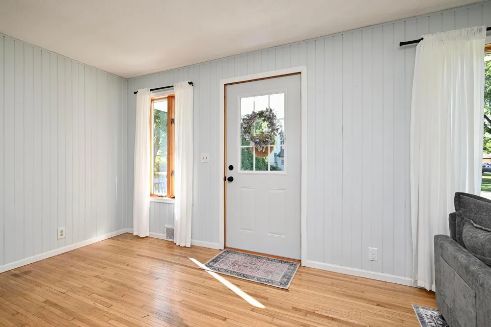 204 Michaels Street Cochrane, WI 54622