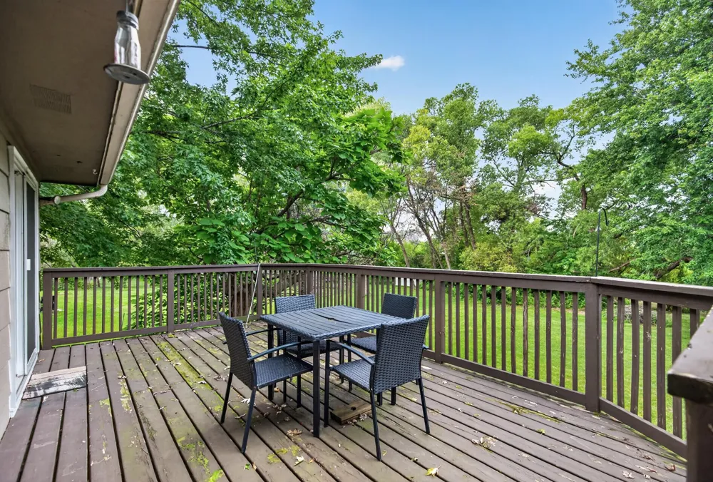 2250 Van Sloun Road Chaska, MN 55318