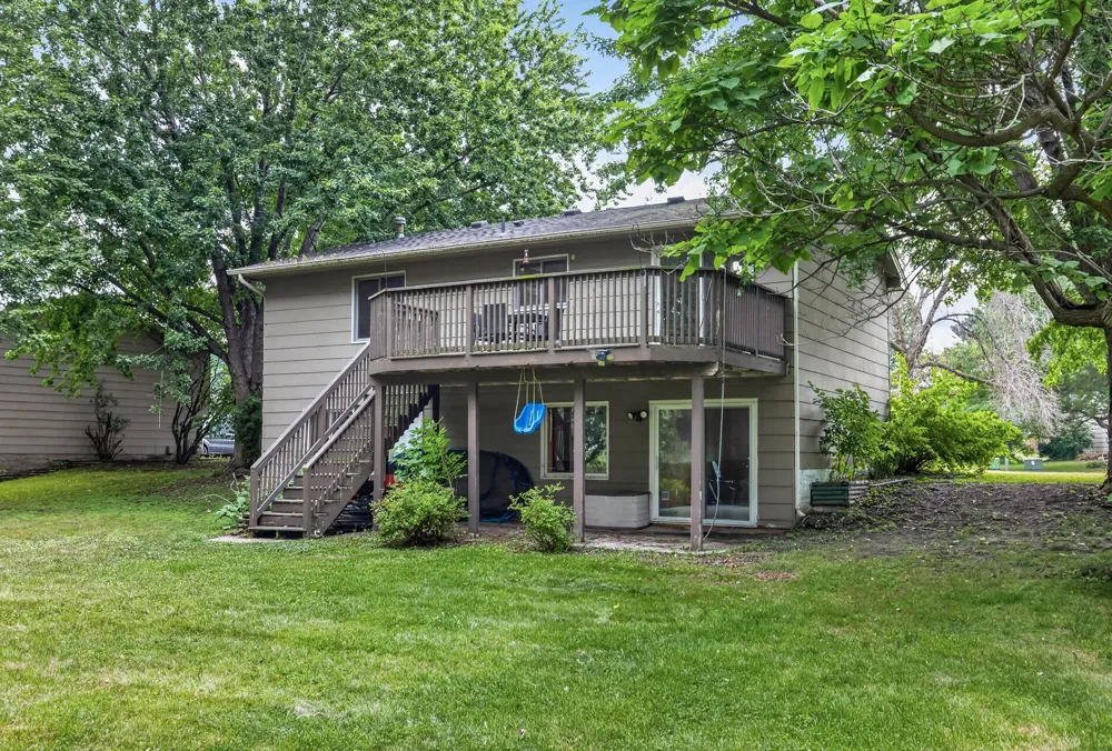 2250 Van Sloun Road Chaska, MN 55318